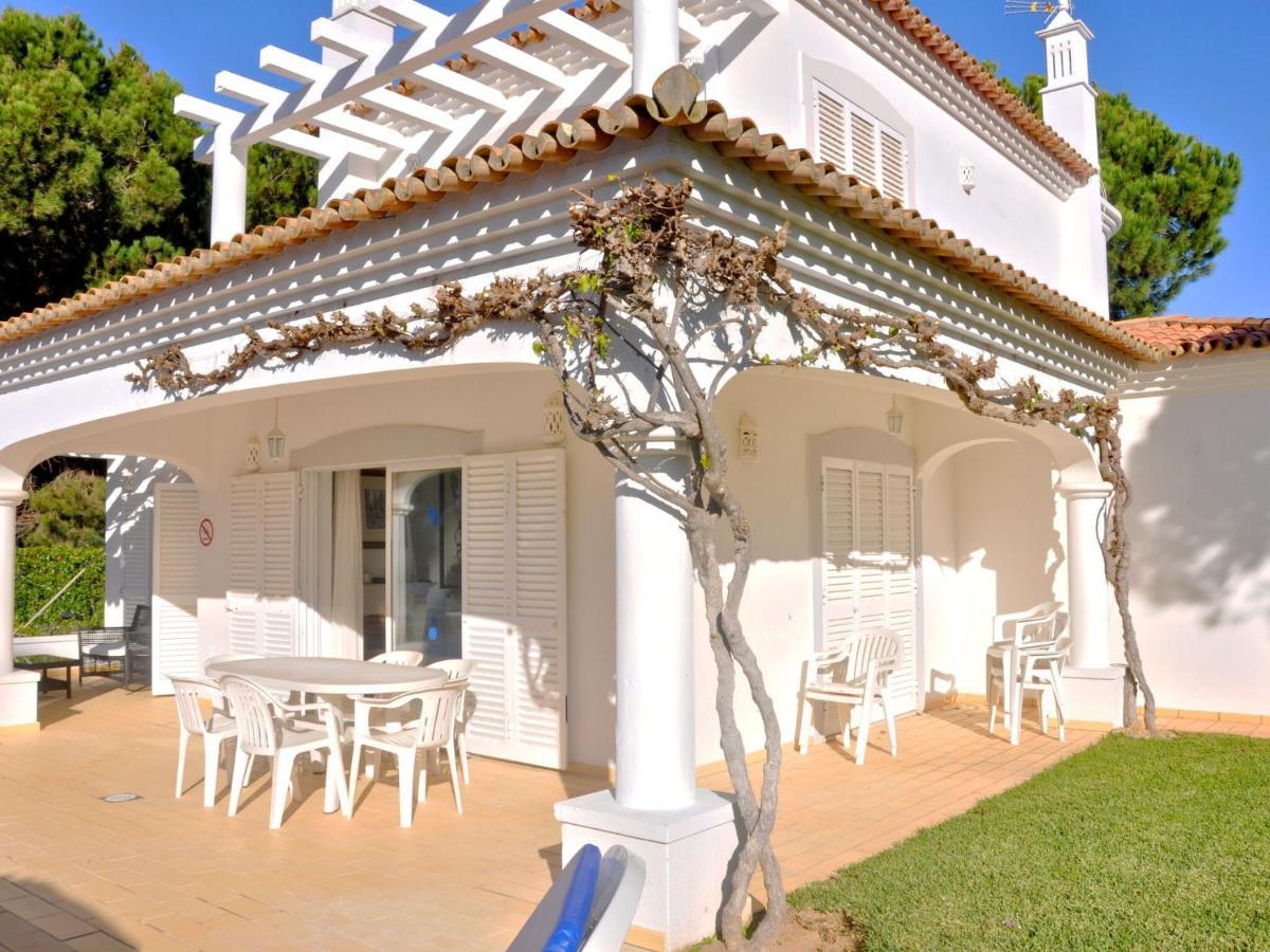 Comfortable Holiday Home In Vilamoura With Pool Exterior photo
