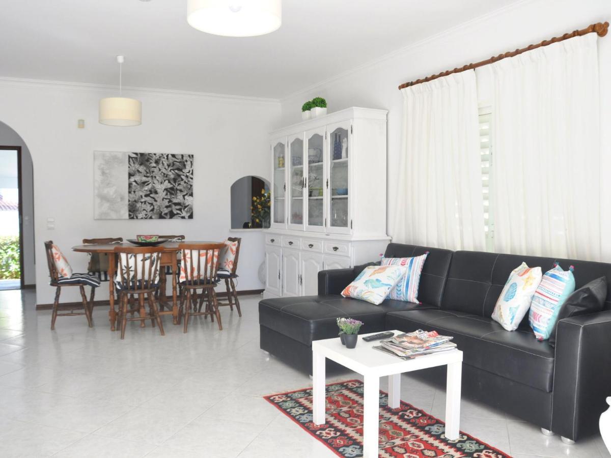 Comfortable Holiday Home In Vilamoura With Pool Exterior photo
